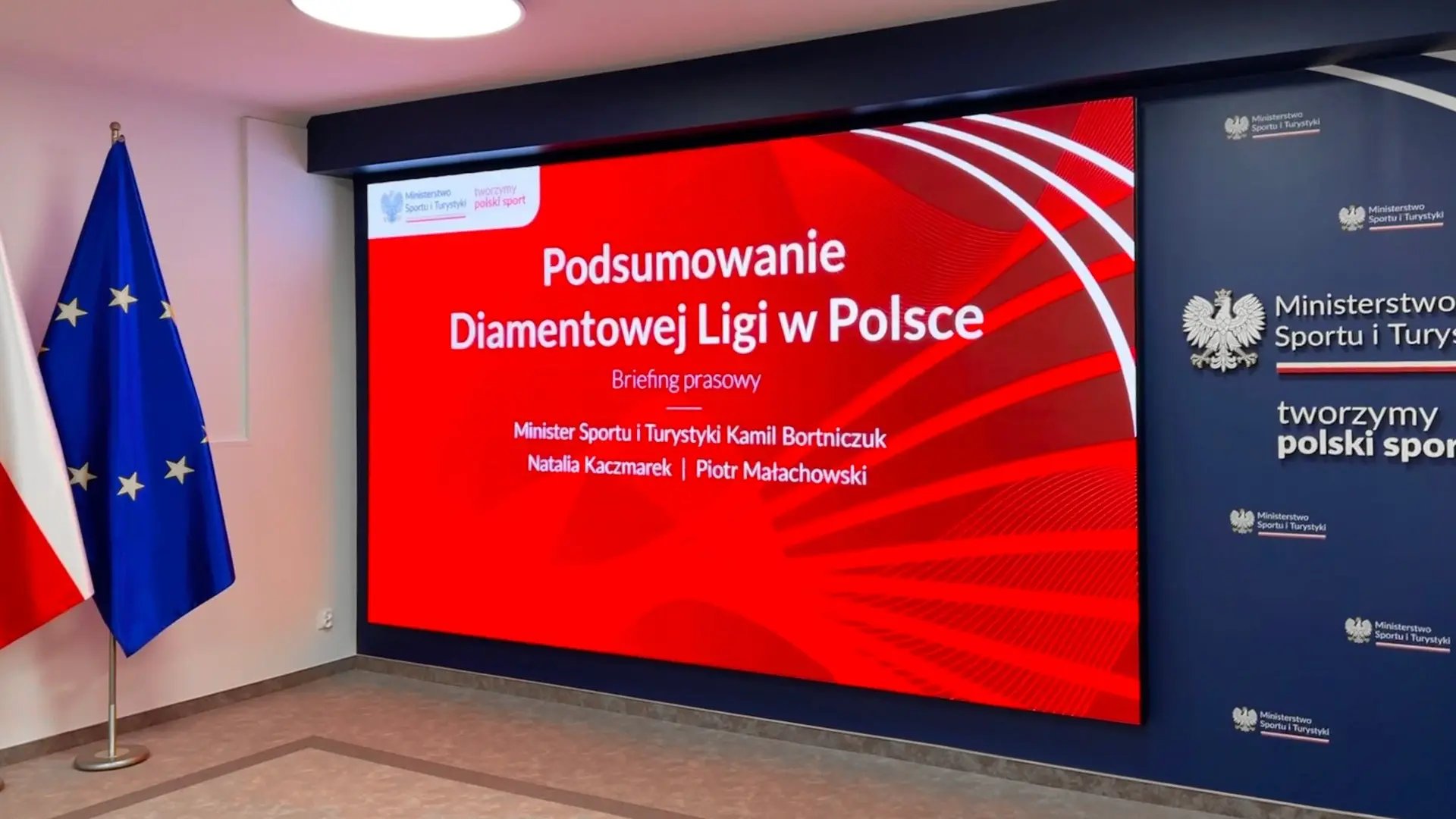 01 - Ekran LED LEDBIM iPX 2 w Ministerstwie Sportu i Turystyki