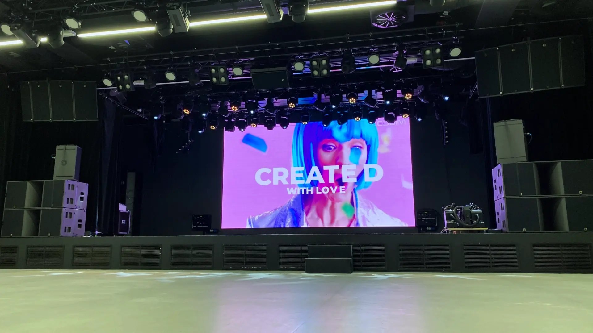 Ekran LED estradowy 1