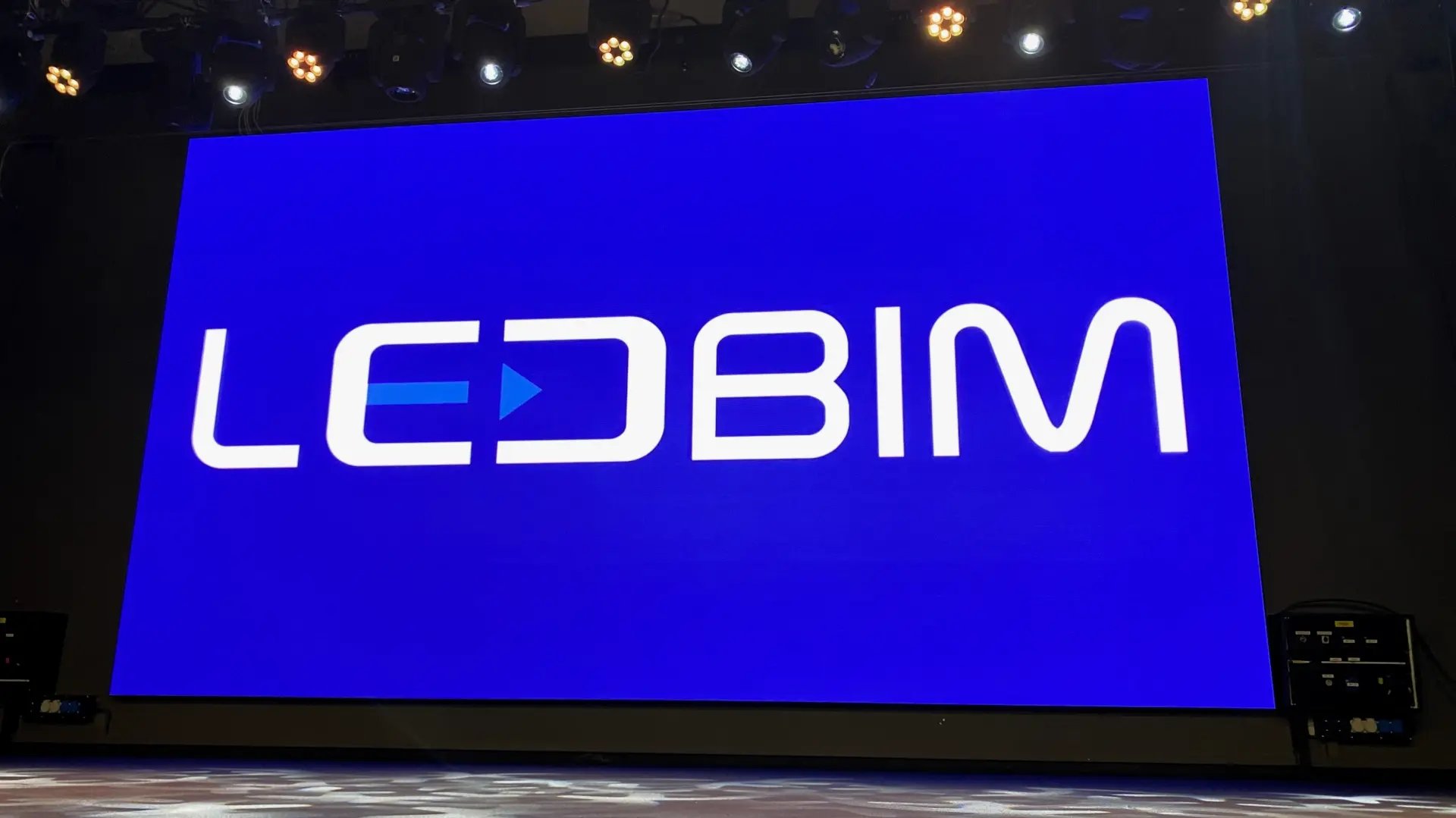 Ekran LED estradowy 5