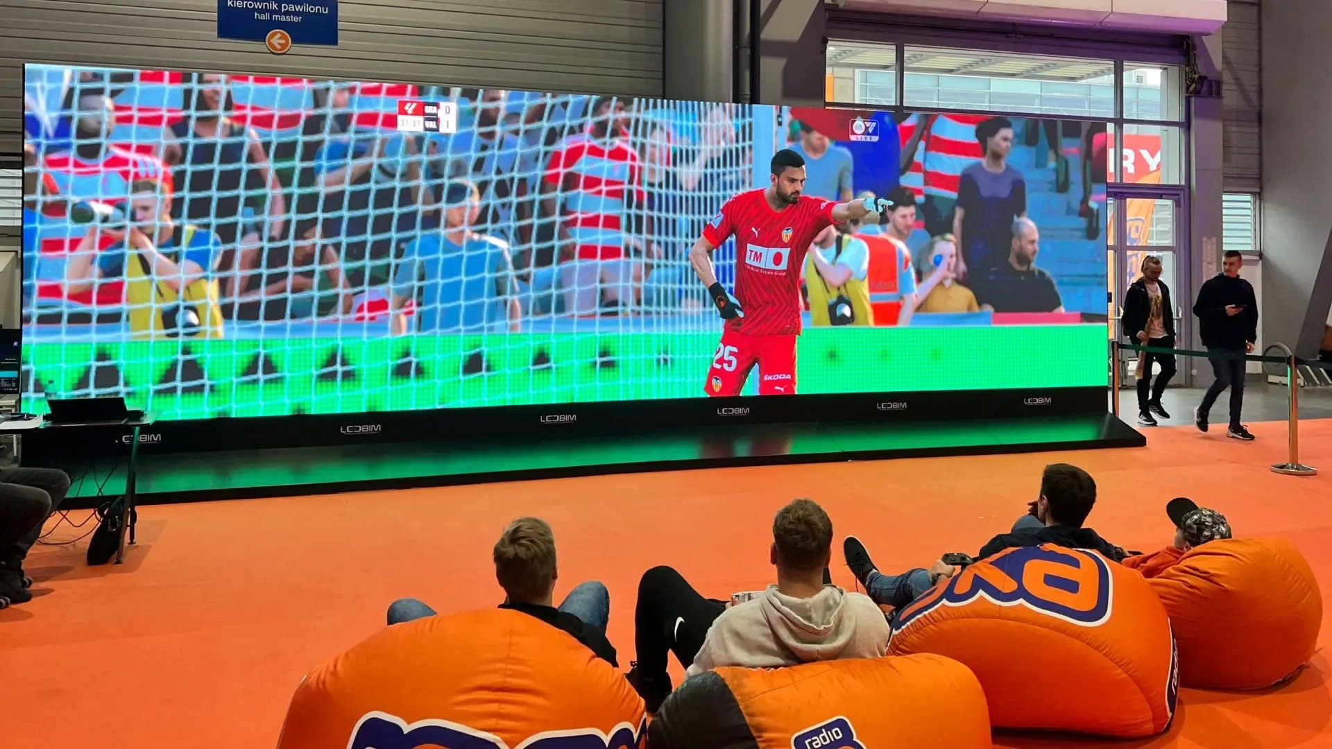 Ekran LEDBIM panoramiczny na Poznań Game Arena 3