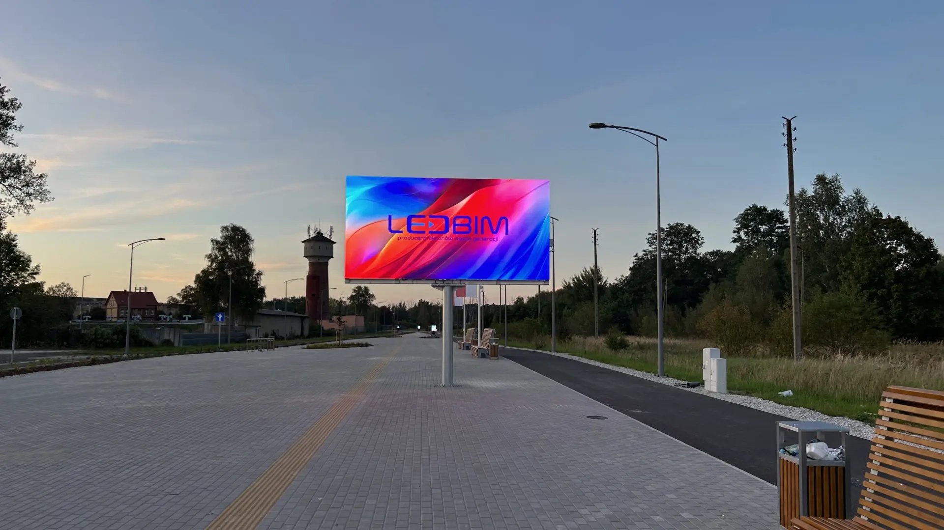 Telebim wolnostojący 5