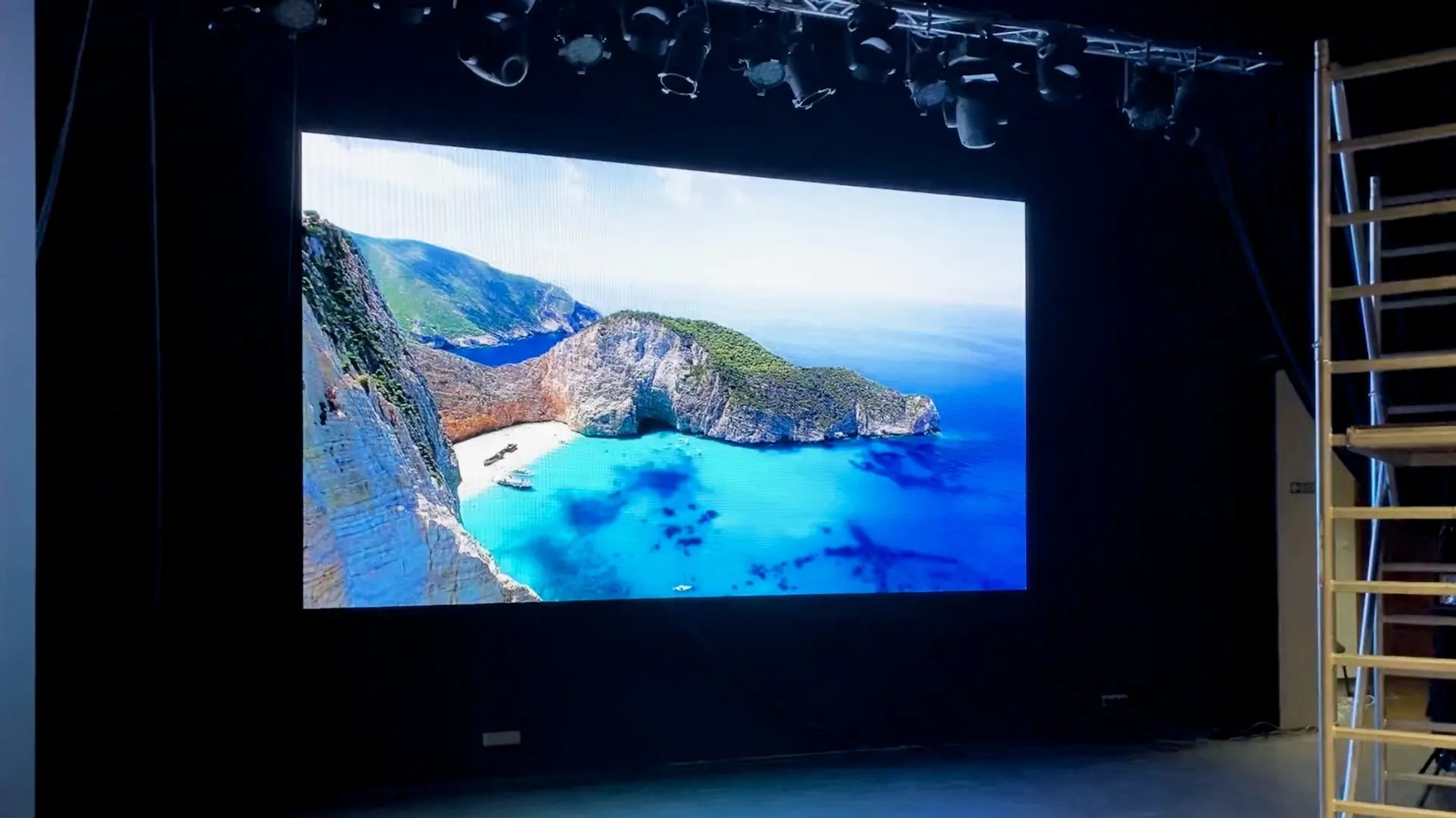 ekran led 4 na scenie